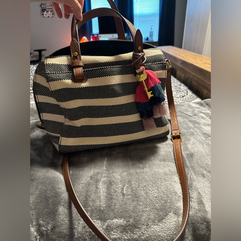 Fossil Sydney Satchel *Rare Color!*